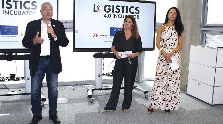 Pere Navarro, delegado especial del Estado en el CZFB; Blanca Sorigué, directora general del CZFB y Natalia Vázquez, directora de los Fondos Feder de la Fundación Incyde. Foto JCS.