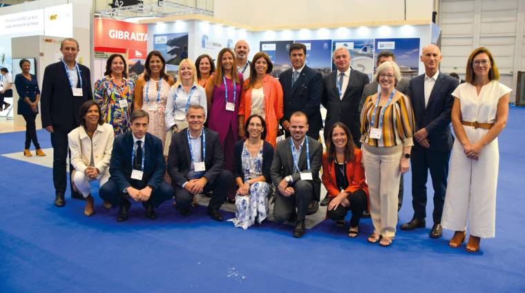 Foto de familia de todos los representantes de los siete puertos portugueses. Foto B.C.