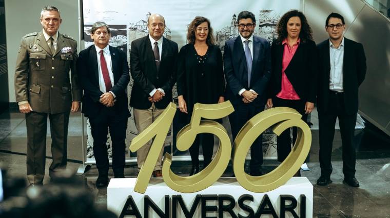 La APB puso el jueves el punto y final a su 150º aniversario con un acto institucional en el Port Centre. Autoridades asistentes al acto.