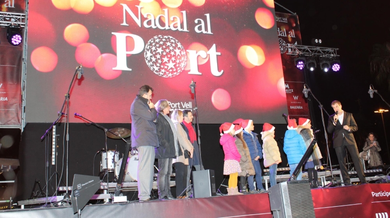 Port de Barcelona enciende sus luces de Navidad