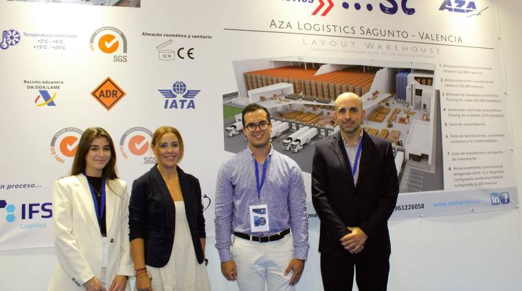 Marina Martí, Ruth Saiz, Jorge Marín y Pedro Leal, del departamento de Calidad y Comercial de AZA Logistics. Foto M.T.