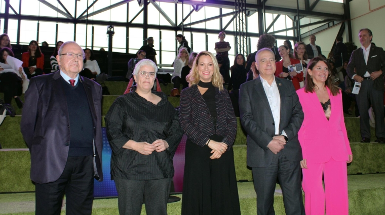 José Luis Bonet (Fundación Incyde); Montserrat Pineda, (Generalitat de Catalunya); Mª Eugènia Gay, delegada del Gobierno en Catalunya; Pere Navarro, delegado especial CZFB; y Blanca Sorigué, directora general CZFB. Foto J.P.