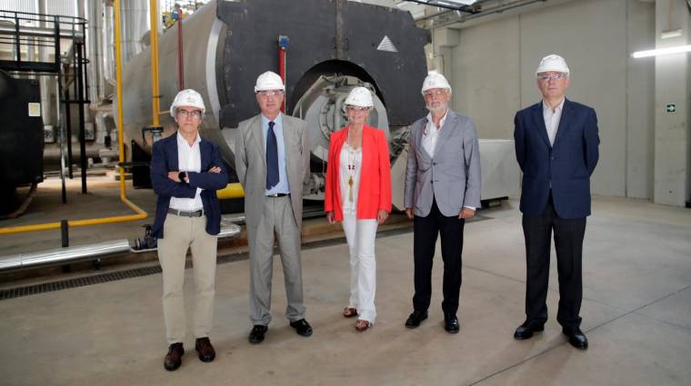 La presidenta de la AP de Huelva ha visitado las instalaciones de Lipsa en el Puerto Exterior.