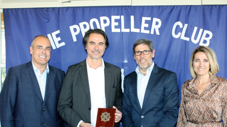 Karlos Martínez, tesorero de Club Propeller de Barcelona; Alfredo Serrano, director general de CLIA España; Gonzalo Sanchís, presidente de Club Propeller de Barcelona y Núria Burguera, vicepresidenta de Club Propeller de Barcelona. Foto: Juan Porta.