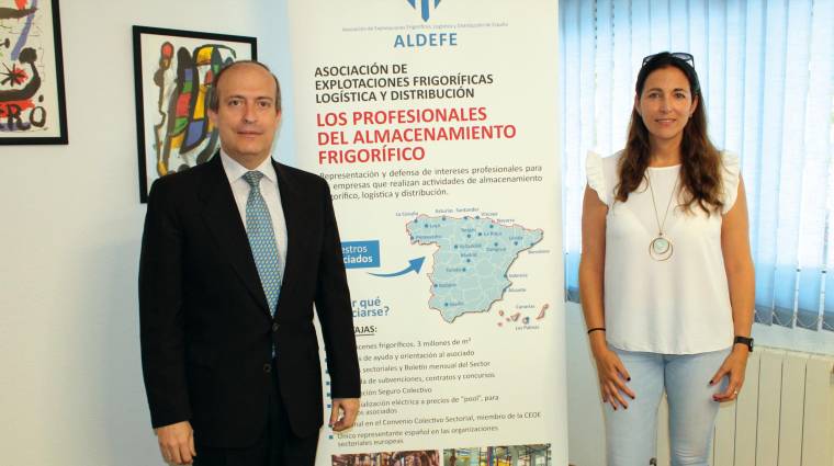 Marcos Badenes, secretario general, y Beatriz Valencia, presidenta, de ALDEFE, ayer durante el encuentro con la prensa en la sede de la asociación en Madrid. Foto B.C.