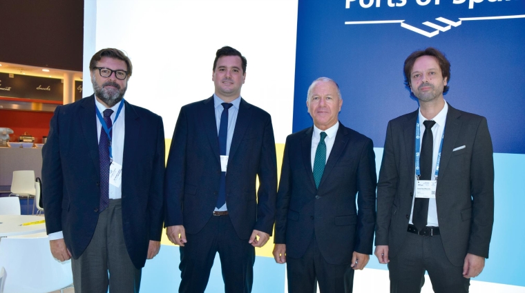 Javier Martínez, managing director de Carmelo Martínez; Luis J. Ayala Navarro, jefe de División de Obras y Proyectos del Puerto de Melilla; Miguel Marín, consejero de Turismo de Melilla; y Francisco Morales, director de operaciones de la Estación Marítima de Melilla.