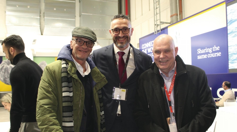 Desde la izquierda: Alfredo Calvo, DART Vigo; David Castro, AP Vigo; y Titus Van Lieshout, Comarsa. Foto B.C.