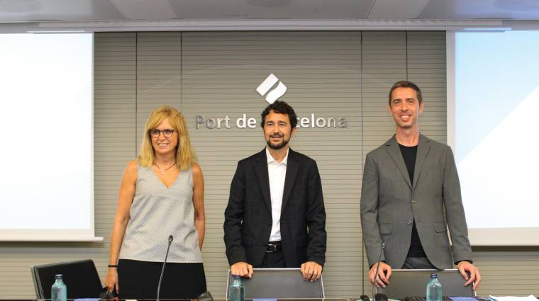 Gemma Verdès, Consorci d’Educació de Barcelona; Damià Calvet, presidente del Port de Barcelona; y José Antonio Vázquez, director del ILB. Foto A.Tejera.