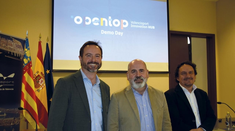 Jorge Marcos, Lead Project Manager de Opentop; Juan Manuel Díez, Jefe de Planificación Estratégica e Innovadora de la Autoridad Portuaria de Valencia; Antonio Torregrosa, Director General de la Fundación Valenciaport. Foto: Juan Porta.