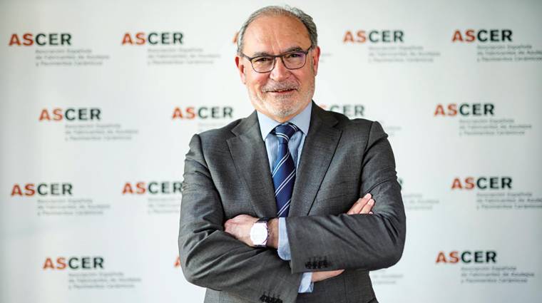 Vicente Manuel Nomdedeu, presidente de ASCER (Asociación Española de Fabricantes de Azulejos y Pavimentos Cerámicos), reitera la necesidad de que el Gobierno apoye al sector.