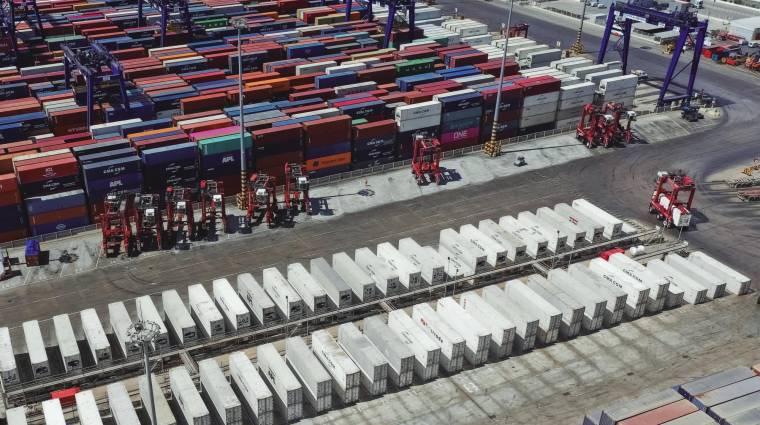 Los puertos españoles disponen de numerosas terminales con conexiones para los contenedores reefer.