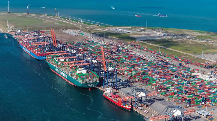 El 13% de los puertos que tomaron parte en la encuesta de la IAPH experimentaron un crecimiento superior al 10% en las escalas de buques portacontenedores. En la imagen, el Puerto de Róterdam.