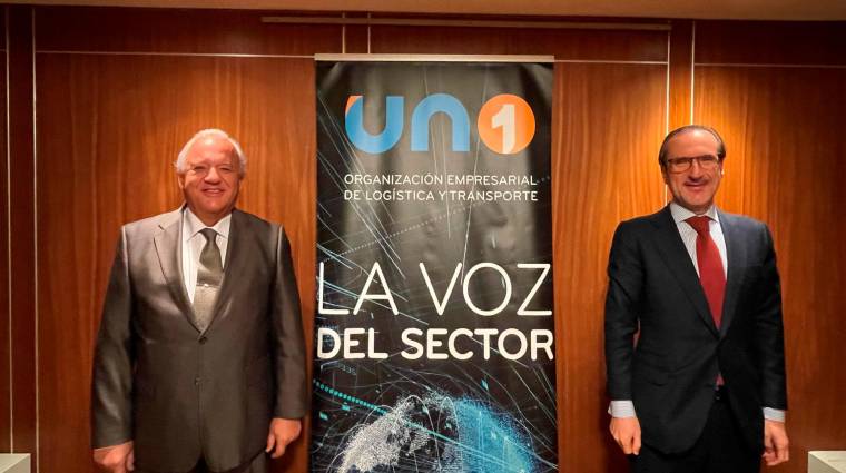 El presidente de UNO Logística, Francisco Aranda (a la derecha), y el presidente de ATE Outsourcing, Luis Pérez.