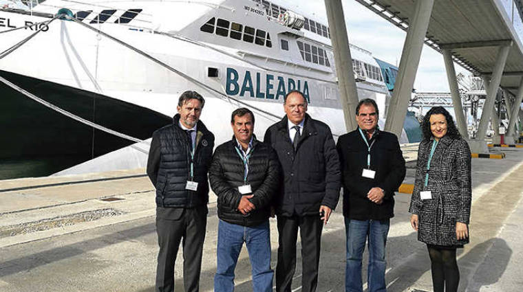 Bruno Giuffra Monteverde y Rafael Guarderas Radzinsky, ministro y viceministro, respectivamente, de Transportes y Comunicaciones de Per&uacute;, fueron recibidos por Ettore Morace, directivo de Bale&agrave;ria.