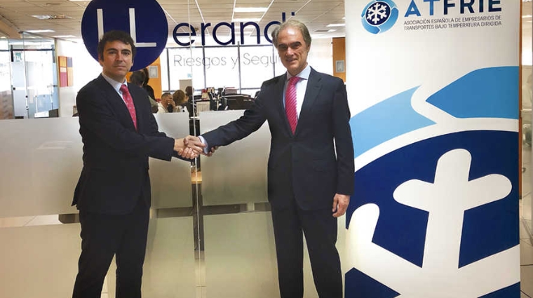 Jorge Llerandi, presidente de Llerandi (derecha), y Juan Manuel Sierra, secretario general de ATFRIE.