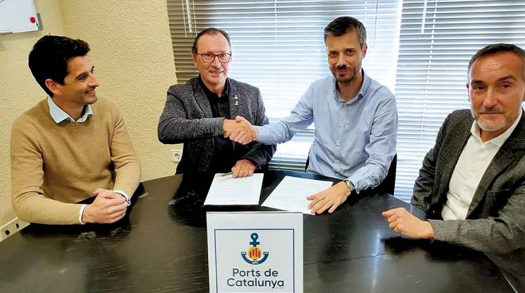 Un momento de la firma del acuerdo entre OUA Group y Ports de Catalunya-ACPET.