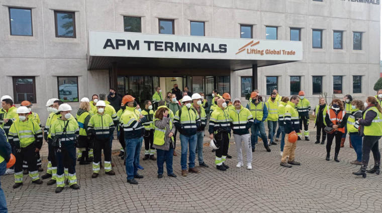 El seguimiento de los paros es total entre los m&aacute;s de 200 trabajadores de la plantilla de APM Terminals, seg&uacute;n Coordinadora.