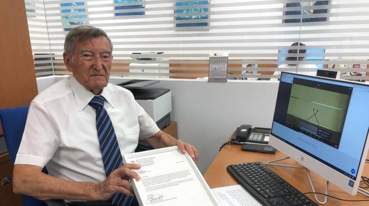 Francisco Roca Monzó esta mañana en su despacho tras su intervención virtual en la Convención Anual de los Propeller.