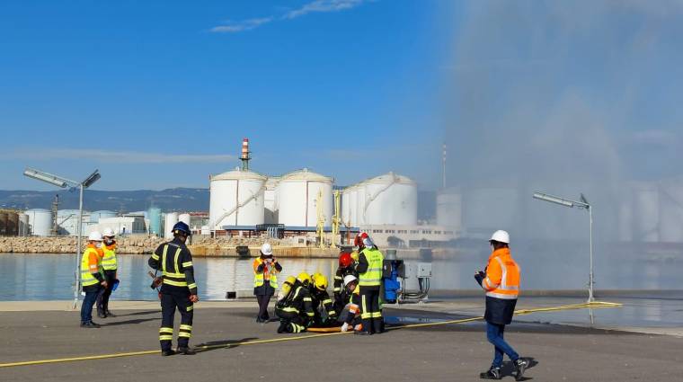 Simulacro de seguridad realizado en noviembre de 2021 en el muelle de la Química del Port de Tarragona.