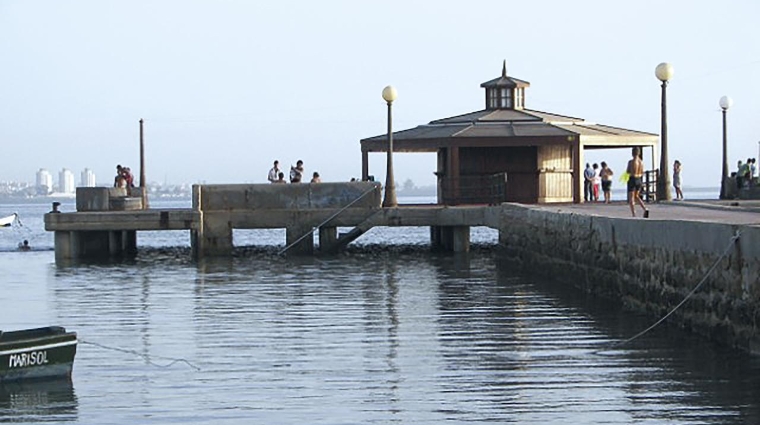 La AP de la Bahía de Cádiz va a sacar a licitación la ejecución del proyecto de rehabilitación del paramento de piedra del muelle, con el objetivo de recuperar su estado original.