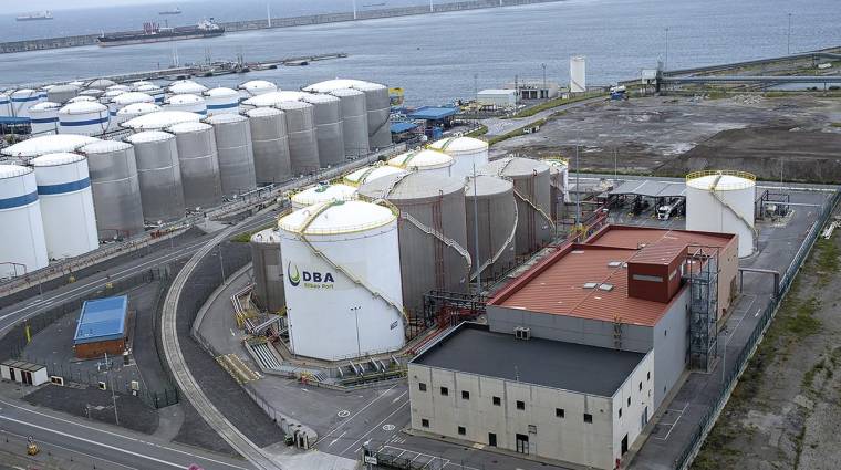 DBA BIilbao Port construirá cuatro nuevos tanques para el almacenamiento y distribución de gasolina y biocombustibles.