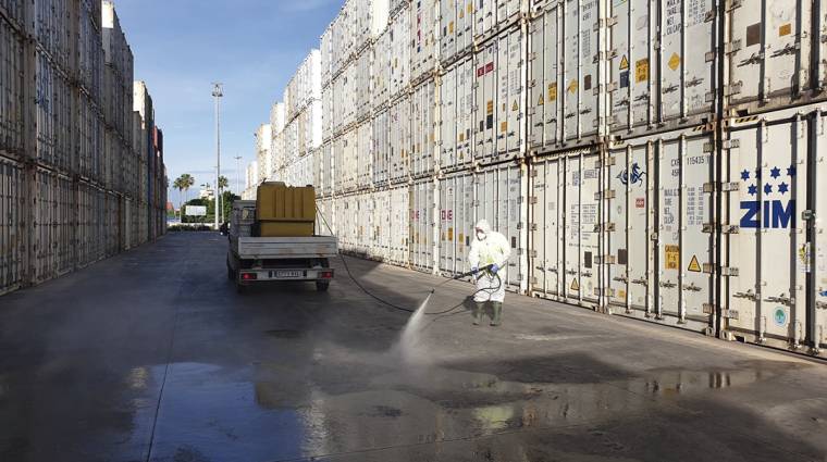 TBS desinfecta las instalaciones de su d&eacute;pot en el puerto de Valencia.