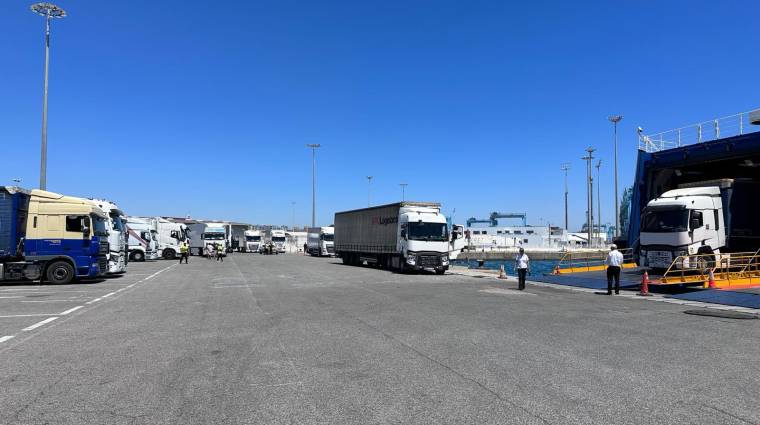 El sindicato ha expresado su preocupación ante el creciente flujo de camiones que acceden diariamente al puerto de Algeciras.