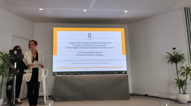 La responsable del Archivo del Puerto de Tarragona, Coia Escoda, responsable del Archivo del Puerto de Tarragona participó en las jornadas de Ferrol