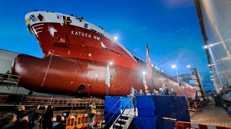 Murueta bota en Bilbao el carguero diésel eléctrico “Katuxa NM” para MAAS