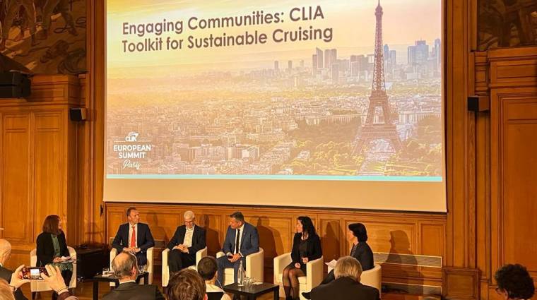 Un momento de la intervención de los representantes del Puerto de Cartagena en la Cumbre Europea de CLIA en París.