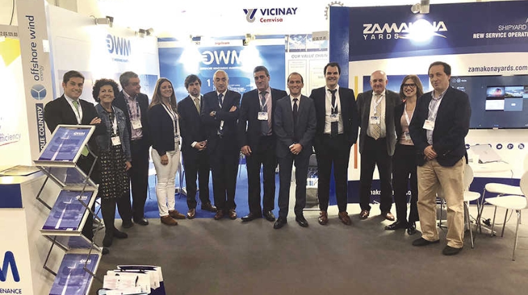 Empresas y autoridades vascas en el stand agrupado coordinado por el FMV &ldquo;Offshore Wind Energy Basque Country&rdquo; .