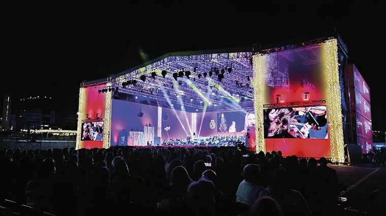 La Orquesta Sinfónica de Tenerife volvió a deleitar al público, en una nueva llamada a la concordia, la solidaridad y la paz.