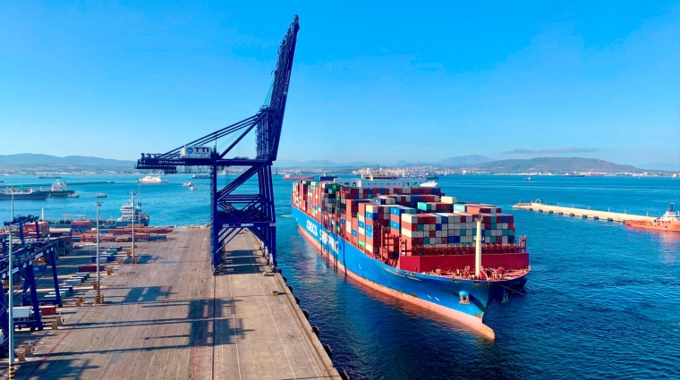 TTIA recibe por primera vez al portacontenedores “Cosco Shipping Taurus”