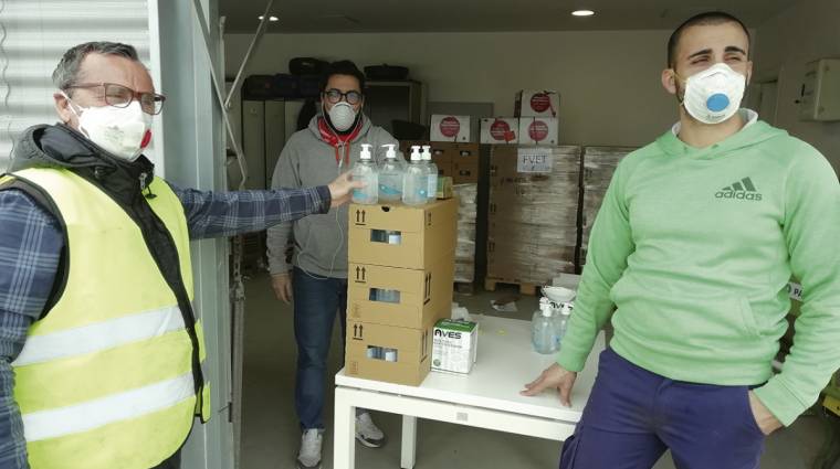 Se trata de la segunda entrega de material sanitario que realiza la Federaci&oacute;n Valenciana de Empresarios del Transporte y la Log&iacute;stica, tras la realizada en el mes de abril, en el epicentro de la pandemia.