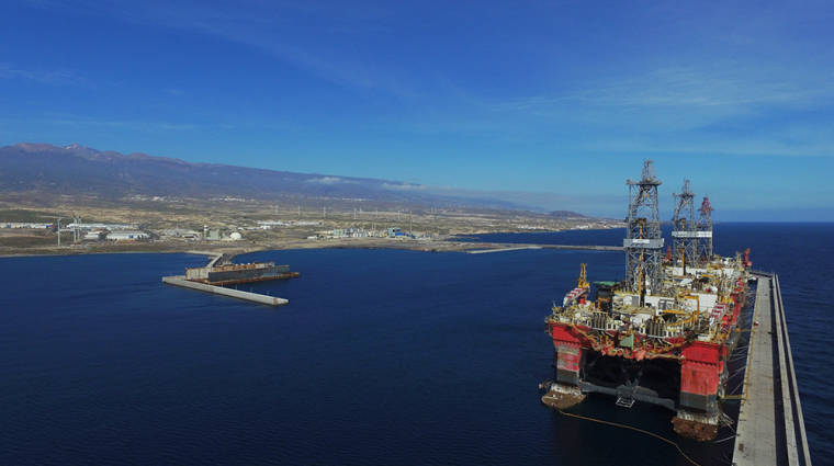 Vista del puerto de Granadilla.