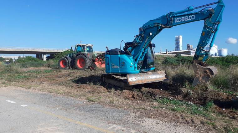 Port Tarragona inicia las obras del desvío del canal de drenaje de la ZAL