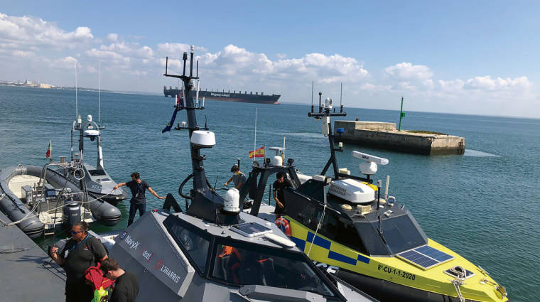 Hasta el puerto de Ceuta se desplazaron varias unidades participantes en el ejercicio.