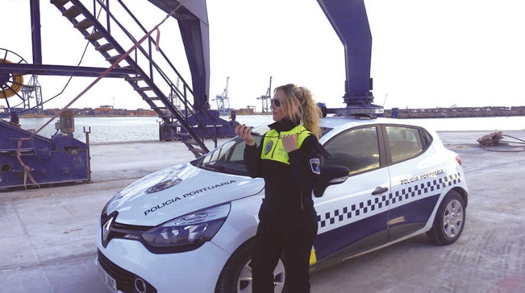 Pilar G&oacute;ngora, &uacute;nica polic&iacute;a portuaria en la Autoridad Portuaria de Castell&oacute;n.