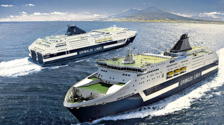 Los buques &quot;Cruise Roma&quot; y &quot;Cruise Barcelona&quot; de Grimaldi Lines cubren la ruta Civitavecchia-Porto Torres-Barcelona.