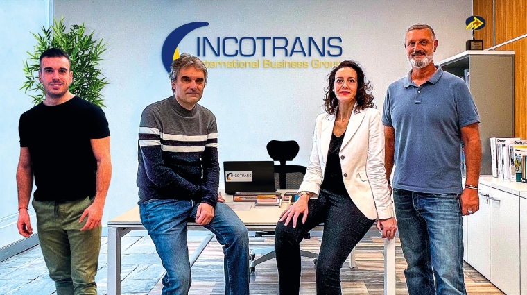 Desde la izquierda: Xabier Metola Lentijo, consultor de Incotrans-International Business Group; Ander Gorostiza Hormaeche, CTO y responsable de Incotrans Technologies; Marta Prado Larburu, directora gerente y responsable de Incotrans Academy; y Alberto Prado Larburu, socio fundador.