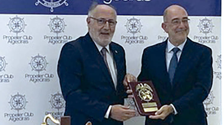 Juan Ureta, presidente del Propeller Algeciras, junto a Pedro Coca, presidente de la Fundaci&oacute;n ETNOR.