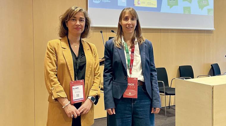 Beatriz Fernández, delegada comercial en Madrid de Fira Barcelona y Gisèle Muñoz, delegada en Barcelona y directora de Innovación y Desarrollo del Centro Español de Logística.