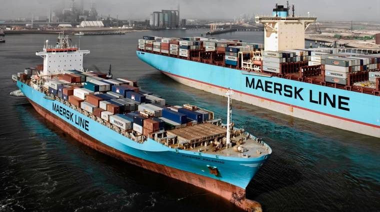 Las grandes navieras suspenden sus servicios en el Mar Rojo ante los ataques a buques