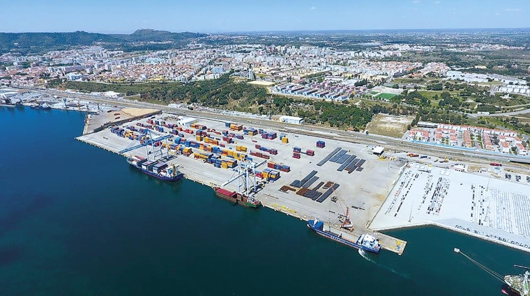 Puerto de Setúbal (Portugal) cuenta ya con 17 líneas regulares.