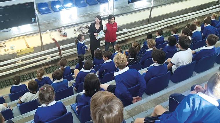 77 alumnos de segundo de primaria han visitado las instalaciones de la AP de Almería.