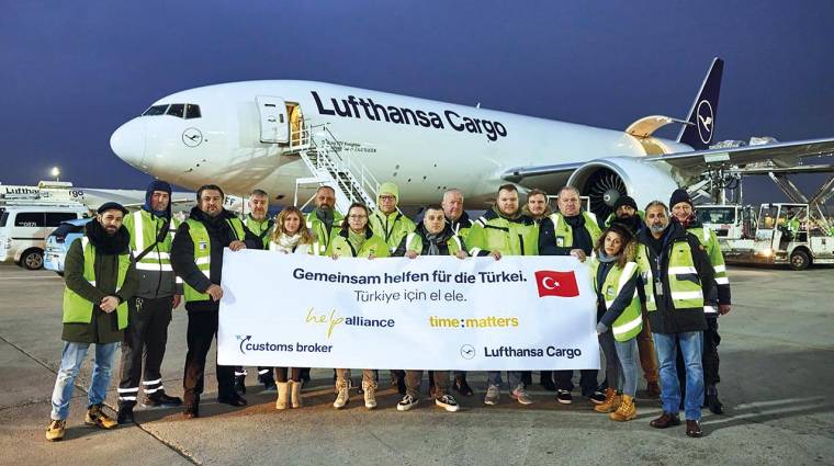 Lufthansa Cargo lleva suministros de emergencia a Turquía.