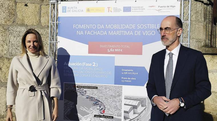 Marta Fernández-Tapias, delegada de la Xunta en Vigo y Jesús Vázquez Almuiña, presidente de la Autoridad Portuaria de Vigo.