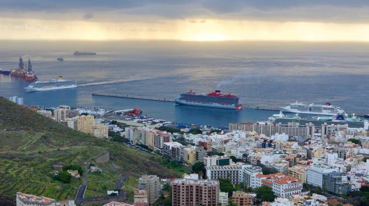 Cinco cruceros volverán a llenar de turistas la capital tinerfeña.