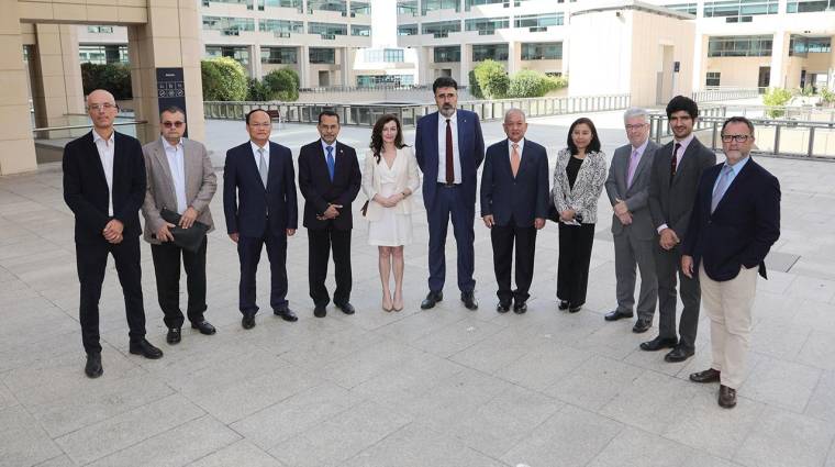 La delegación asiática ha mostrado interés en explorar nuevas oportunidades de inversión.