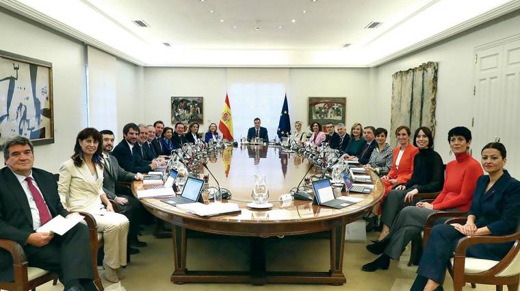El Consejo de Ministros dio luz verde ayer a las obras del nuevo muelle de contenedores del Puerto de Valencia.